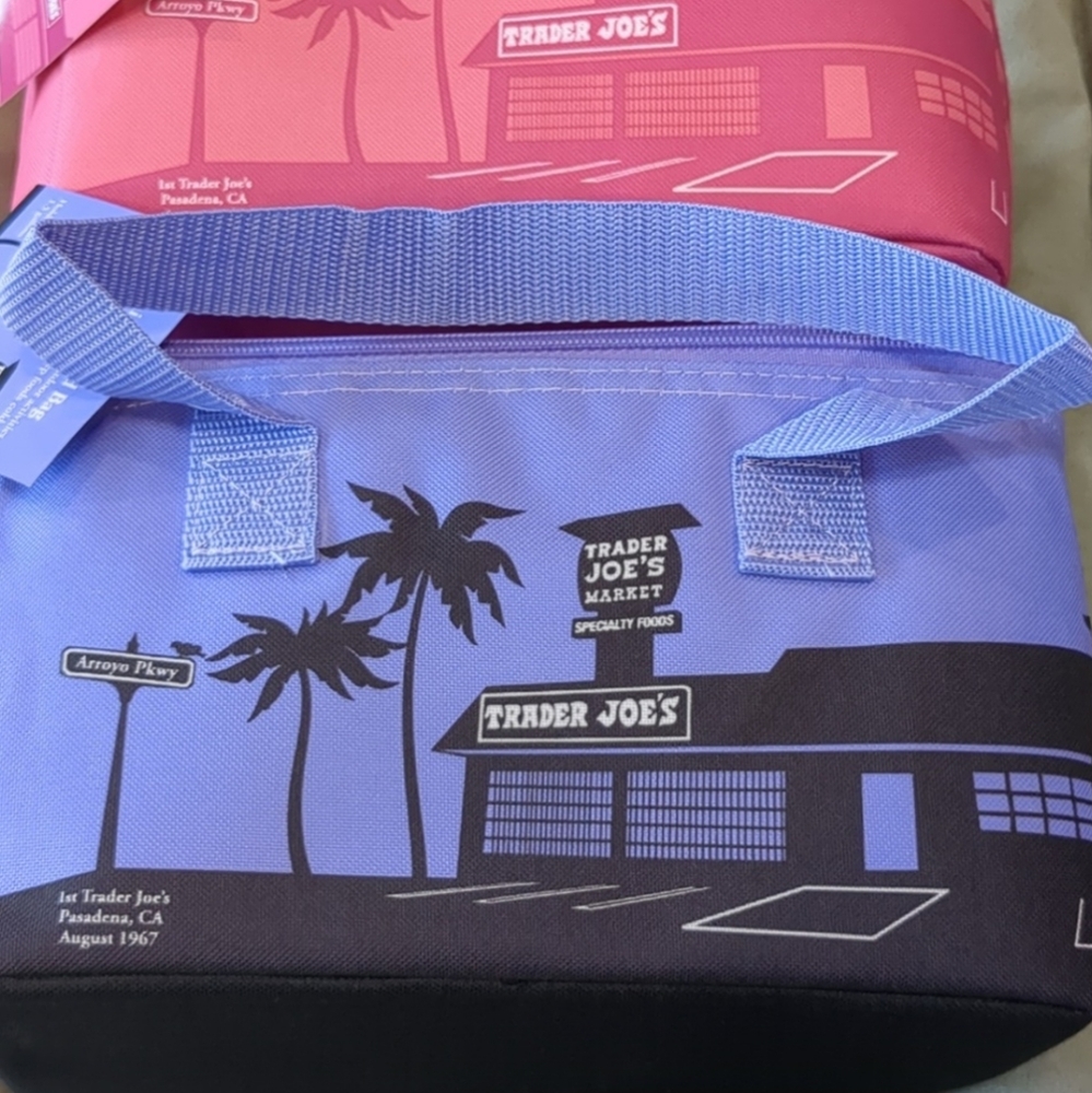 NWT Trader Joe's mini insulated lylac and pink 1.5 gallon cooler bags - Picture 2 of 15